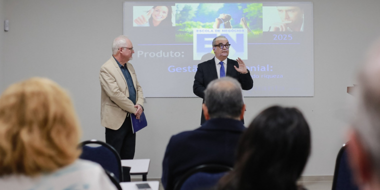 Lançamento da Revista “Herdeiros do Amanhã” em Itajubá
