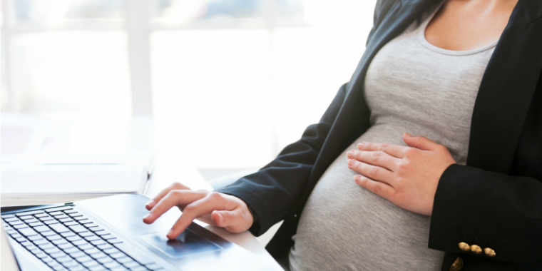 Lei determina o afastamento de grávidas do trabalho presencial